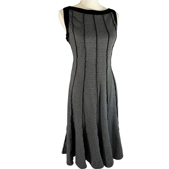 Sandra Darren Dresses & Skirts - Vintage 90's Sandra Darren Black White Knit Fit & Flare Sleeveless Midi Dress 10